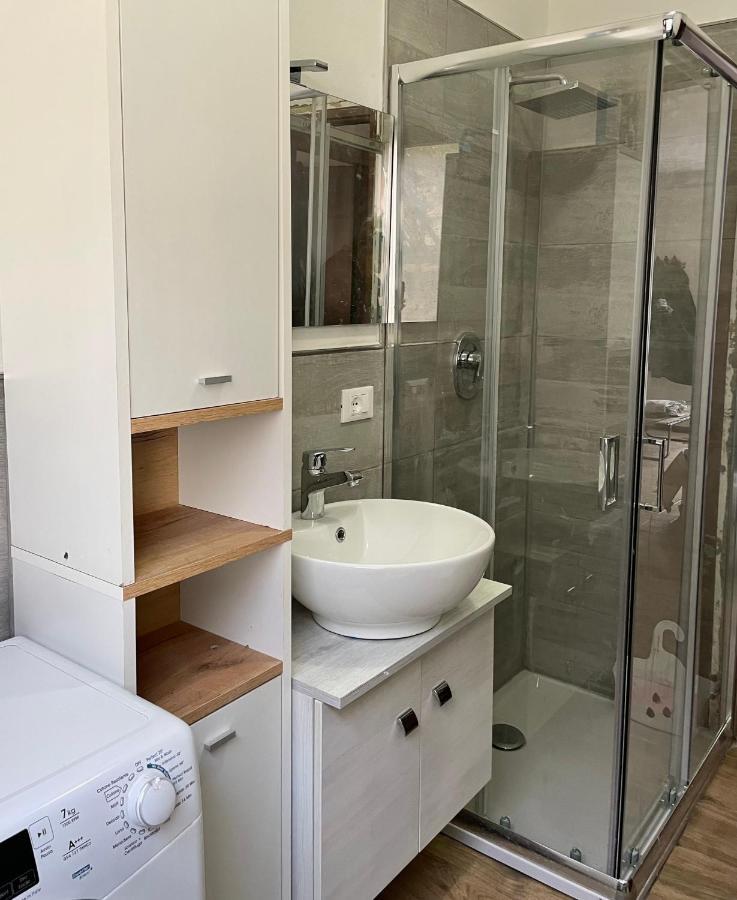 Lake Apartment Ischia Red Tenna Luaran gambar