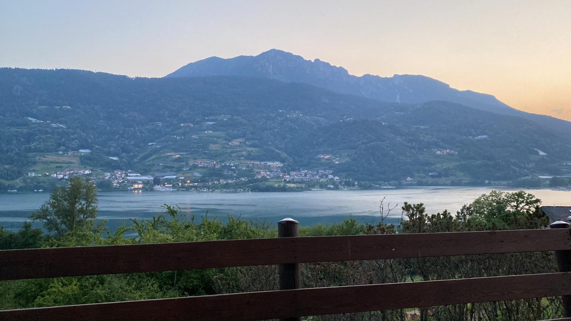 Lake Apartment Ischia Red Tenna Luaran gambar